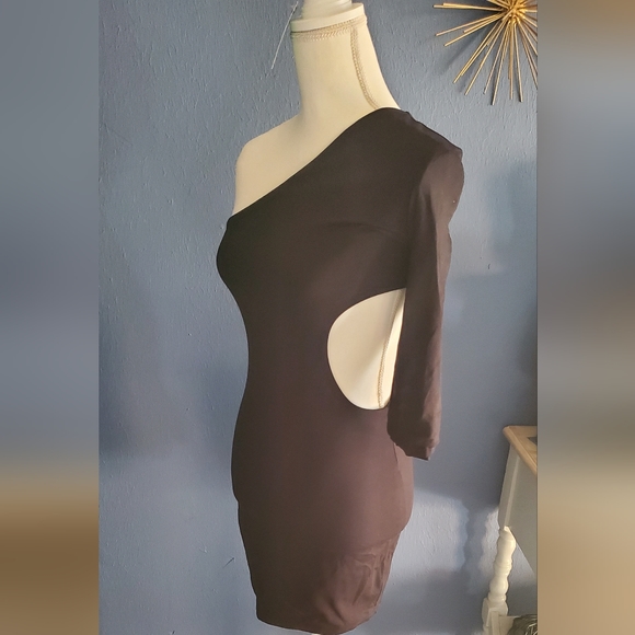 Superdown Katie cut out dress - Picture 3 of 5